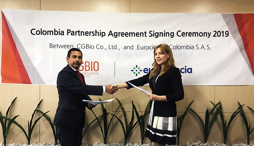 바이오기업 시지바이오와 중남미 헬스케어회사 Eurociencia社가 지난 18일 500만불 규모의 골이식재 제품 공급계약을 체결하고 있다.