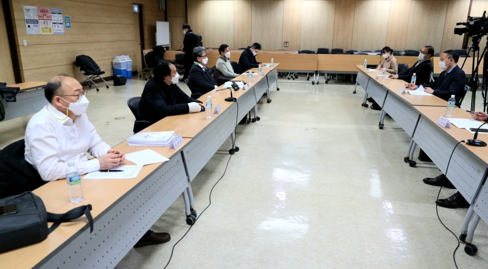 보건복지부와 대한의사협회는 30일 오후 5시 한국건강증진개발원에서 의정협의체 제3차 회의를 갖고 '필수의료 육성 및 지원'에 대해 논의했다. 