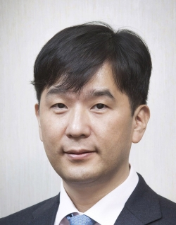 한국화이자제약 오동욱 대표(만 51세)가 27일 한국글로벌의약산업협회(KRPIA) 제 14대 회장으로 선임됐다.